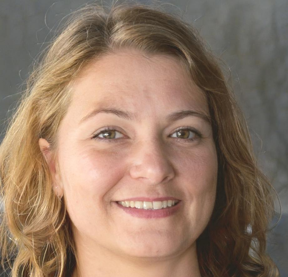 Portrait de Zoé Deschamps, responsable formation client